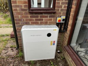 A professional battery storage installation in Fordingbridge, Hampshire
