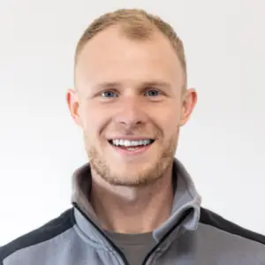 Theo Dow Headshot